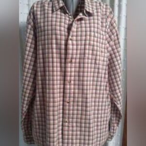 M45 Wrangler Authentics Button- Down Long-Sleeved Gray & Peach Plaid Mens Shirt